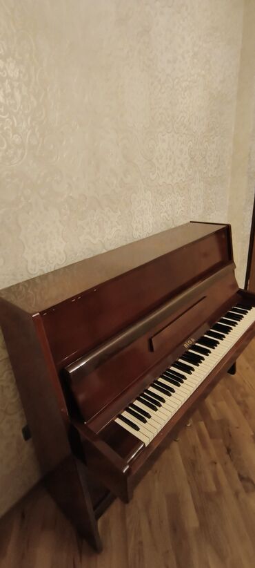 Духовые инструменты: Riga akustik pianino – upright model REAL ALICIY EDIRIM OLACAQ!!