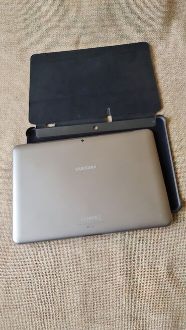 Tableti: Razni tableti,veliki 10 inca, kao novi su,svi sve rade,koga sta zanima — 22