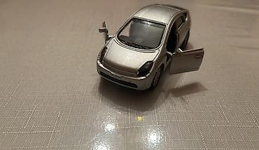 Oyuncaq nəqliyyat: Gümüşü rəngdə metal miniatura avtomobil modeli - Miqyası: təxmini — 5