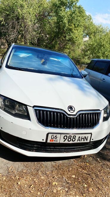 жип машына: Skoda Octavia: 2015 г., 1.6 л, Робот, Бензин, Хетчбек