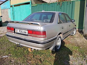 smart open: Mazda 626: 1987 г., Механика, Бензин, Седан — 3