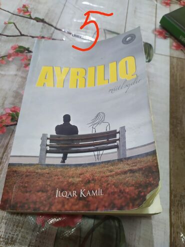 Dini kitablar: Üsd terefde qiymetleri yazilib — 8