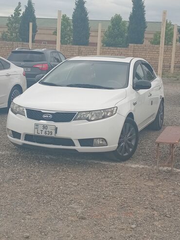 kvadrasikl satisi: Kia Cerato: 1.6 л | 2011 г. Седан