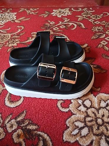 foot patch: Женские/унисекс сандалии-сланцы с двумя ремешками и пряжками. - Цвет — 2