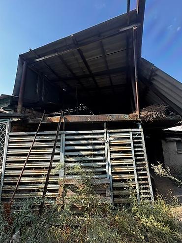 Продажа коттеджей и домов: 🏡 Продается просторный дом в селе Люксембург 📍 Улица Советская — тихое — 17