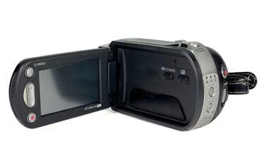 Videokameralar: Samsung HDMİ yaddaş karta 16 GB yazan (memory card) portativ əl