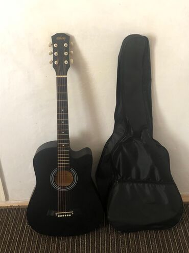 кофр для гитары: Гитара - Япония состояние - масло качество - бомба цена - 6499 сом