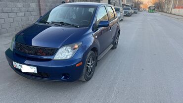 Toyota: Toyota ist: 2005 г., 1.5 л, Автомат, Бензин, Хэтчбэк