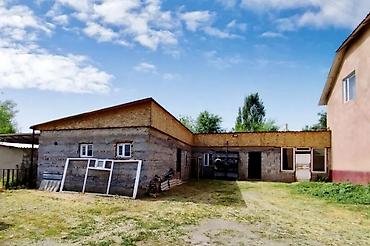 Кыймылсыз мүлк: 🏠Кирпичный 🧱 большой Дом. Просторный жилой дом с большим двором и — 3