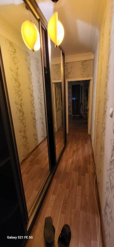 Uzunmüddətli kirayə mənzillər: 9 mkr, 9 mertebeli binanin 2ci mertebesinde qanuni 2 otaq elave — 10