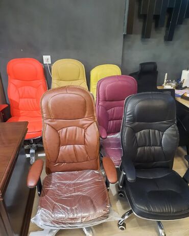 Ofis və oyun kresloları: Yeni, Təkərli, Qolları tənzimlənir, Dəri -da lalafo.az — 21 Ofis və oyun kresloları: Yeni, Təkərli, Qolları tənzimlənir, Dəri — 21