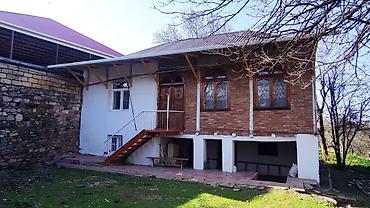 Həyət evləri və villaların satışı: Satılır: Göy göl rayonun Yeni Zod kəndi E.Hacıyev küçəsi ev.68 A — 1