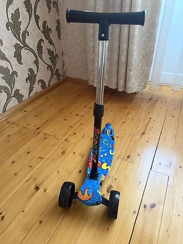 scooter ucuz: Uşaq skuterı – 3 təkərli, rəngarəng dizayn - Ön tərəfdə iki geniş — 3