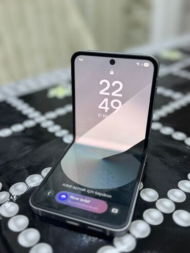 origimo opad 14: Samsung Z Flip, 256 ГБ, цвет - Золотой, Отпечаток пальца