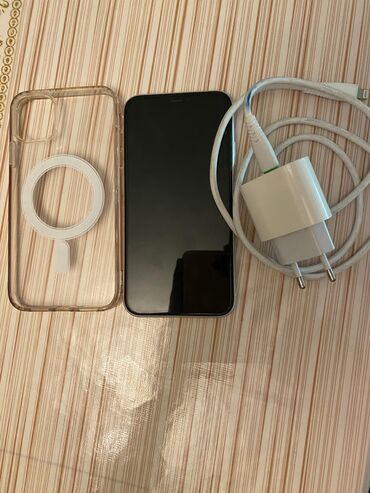 Apple iPhone: IPhone 11, 64 GB, Ağ, Barmaq izi, Simsiz şarj, Face ID