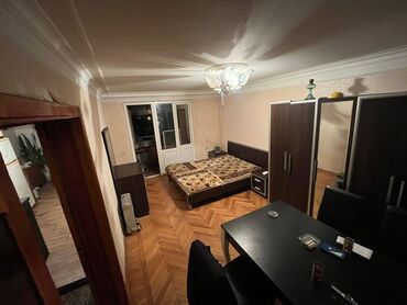 Uzunmüddətli kirayə mənzillər: Nizami rayonu, Rüstəm Rüstəmov 17 küçəsi, Xəzər üniversitetinin — 6