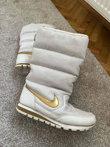 rang cizme za sneg: High boots, Nike, 38