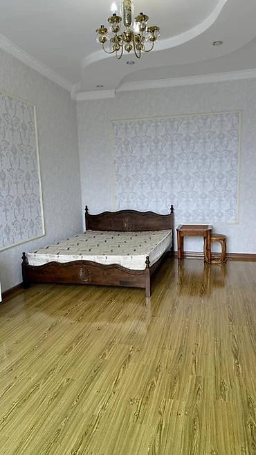 Продажа коттеджей и домов: 🏡 Продаётся просторный дом с классическим интерьером 📍 Локация: ж/м — 5