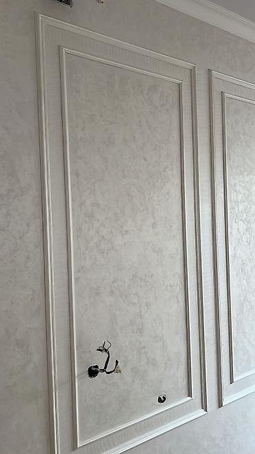 уголки для полок: Декоративная штукатурка с молдингами под классику - Фактурные стены в — 6