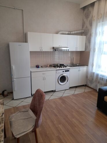 Uzunmüddətli kirayə mənzillər: Xirdalan polis shobesinin arxasinda.5 ci mehelle. hundurde kiraye ev.3 — 2