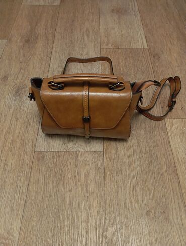 сумочка шанель: Миниатюрная сумочка. Прессованная кожа. Производство Гуанчжоу