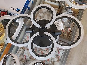 Современная потолочная светодиодная люстра с декоративными кольцами