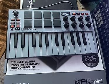 mini pro: Продаю AKAI MPK Mini состояние нового пользовался несколько раз — 1