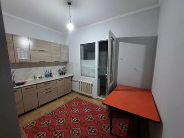 кухня на аренду: 1 комната, Агентство недвижимости, Без подселения, С мебелью полностью