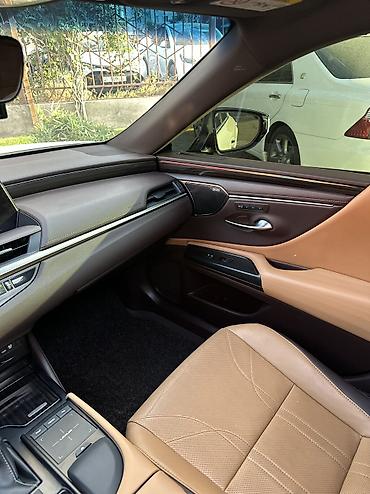 Lexus: Lexus ES: 2019 г., 2.5 л, Вариатор, Гибрид, Седан — 9