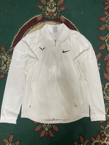 национальные головные уборы: Белая спортивная куртка/джемпер Nike с молнией по всей длине