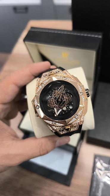 gun eynəyi: Hublot madelidi cox gozel madeldi cəmi 2 defe taxlib 1 il zemaneti var — 1