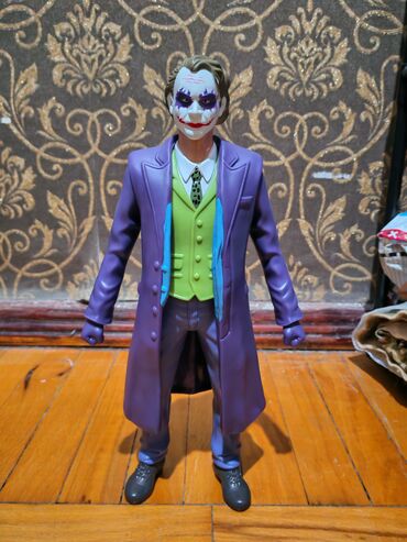 3d eyneklerin qiymeti: Fiqurların hər birinin öz qiyməti var Joker 30_azn Kakaşi 15_azn Luffy