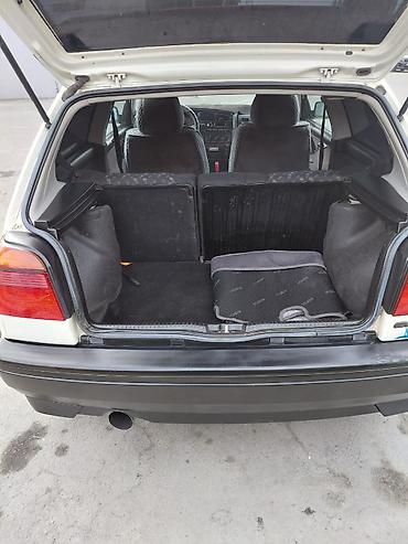 Volkswagen: Volkswagen Golf: 1994 г., 1.6 л, Механика, Бензин, Хэтчбэк — 9