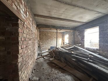 Магазины: Продаю Магазин 500 м², Без ремонта, Отдельный вход, 1 этаж — 8