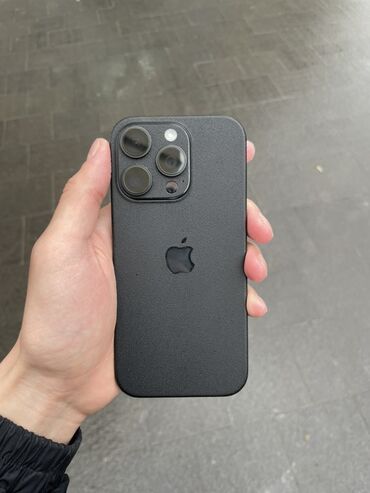 Чехлы: 16 про 512 АКБ 99 Есть царапины А так в отличном состоянии Только — 6