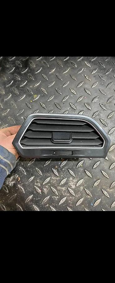 alternator: VW TIGUAN 16-21 LUFTER VENTILACIJA 5NB819248 | Audi vagen delovi — 1