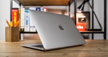 маленький ноутбук: Ноутбук, Apple, 8 ГБ ОЭТ, Apple M1, 13.3 ", Татаал эмес тапшырмалар үчүн, эс тутум SSD