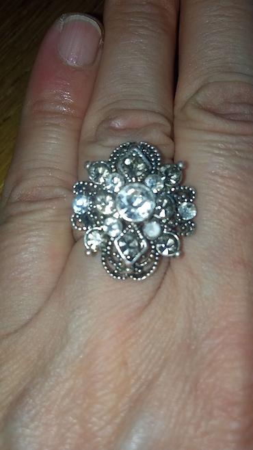 Prstenje: Starinski veliki prsten sa kamenjem — 7