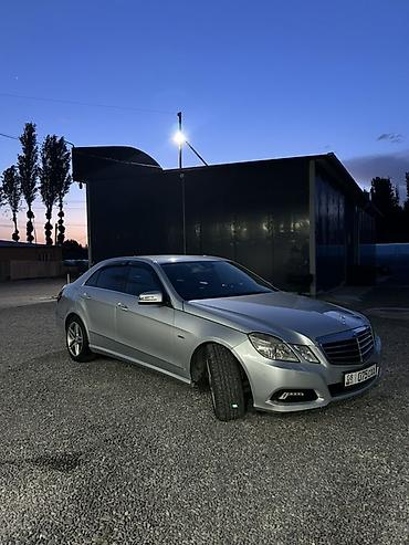 2 8: Mercedes-Benz E-Class: 2009 г., 1.8 л, Автомат, Бензин, Седан — 3