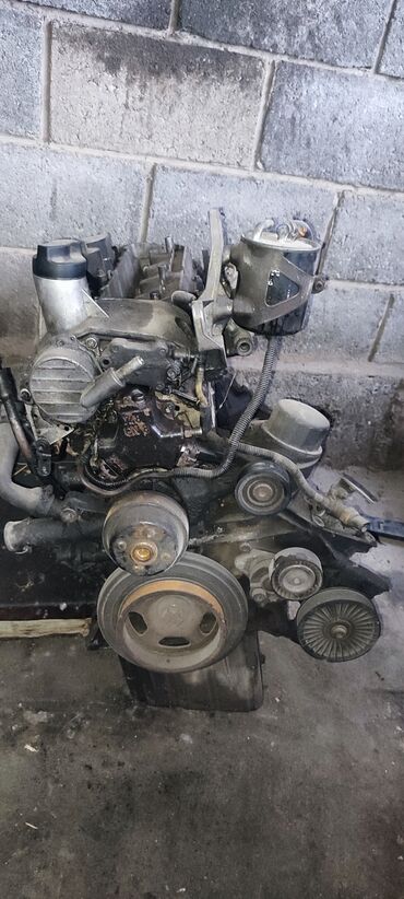 Двигатели, моторы и ГБЦ: Дизельный мотор Mercedes-Benz 2002 г., 2.2 л, Б/у, Оригинал