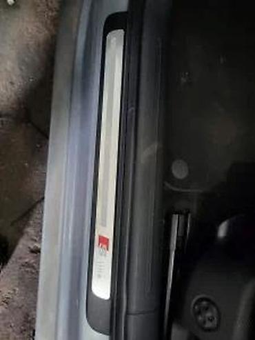 moj auto: AUDI A4 B8 S LINE LASNE NA PRAGOVIMA | Audi q5 2.0 i 3.0 DELOVI — 1