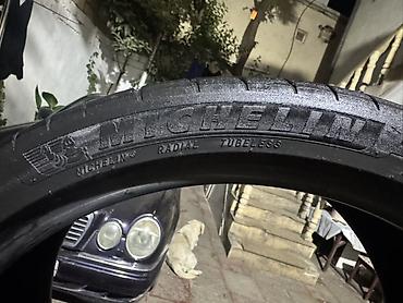 radius təkər: 1 cüt 255-35-20
Yaxşı vəziyyətdədir
Qiymətdə razılaşmaq olar — 3