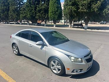 forut satsi: Chevrolet Cruze: 1.4 l | 2013 il 286532 km Sedan — 2