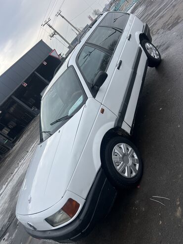 Volkswagen: Volkswagen Passat: 1991 г., 1.8 л, Механика, Бензин, Универсал