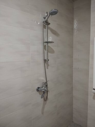 Uzunmüddətli kirayə mənzillər: Abşeron rayonu, Məhəmmədi qəsəbəsi, Neptun marketə yaxın, 10 mərtəbəli — 10