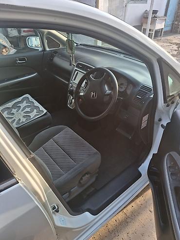Honda: Honda Stream: 2004 г., 1.7 л, Автомат, Бензин, Универсал at lalafo.kg — 6 Honda: Honda Stream: 2004 г., 1.7 л, Автомат, Бензин, Универсал — 6