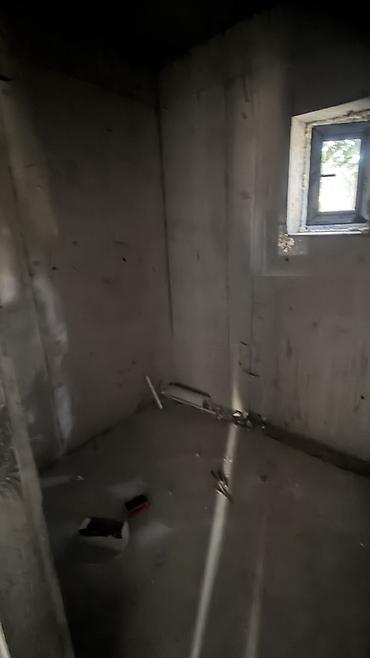 Продажа коттеджей и домов: 4 комнаты, 181 м², 270 соток, Бишкек, Городская больница №4 (ул. Айни) Собственник — 19