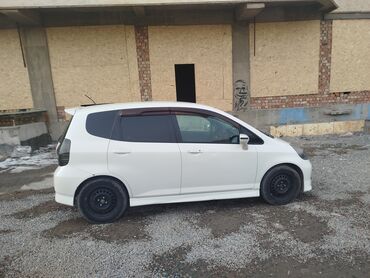 машину фит: Honda Fit: 2003 г., 1.3 л, Вариатор, Бензин