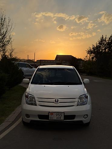 Toyota: Toyota Ist: 2003 г., 1.5 л, Автомат, Бензин, Хэтчбэк — 4