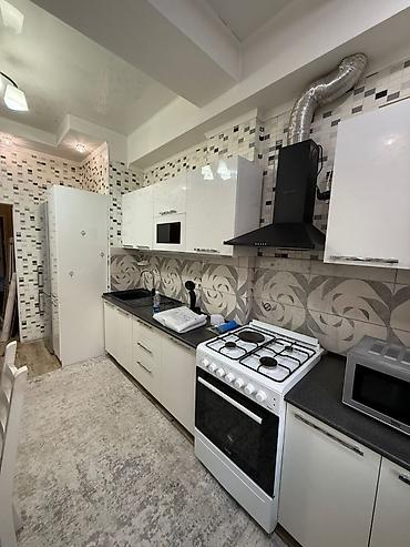 2017: 2 комнаты, 57 м², Золотой квадрат 7 этаж — 7